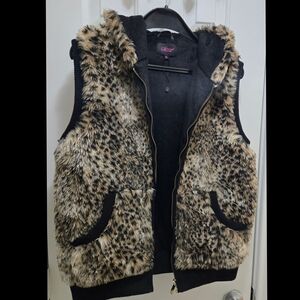 Special One Sz XL Leopard Print Faux Fur Vest w/Hood